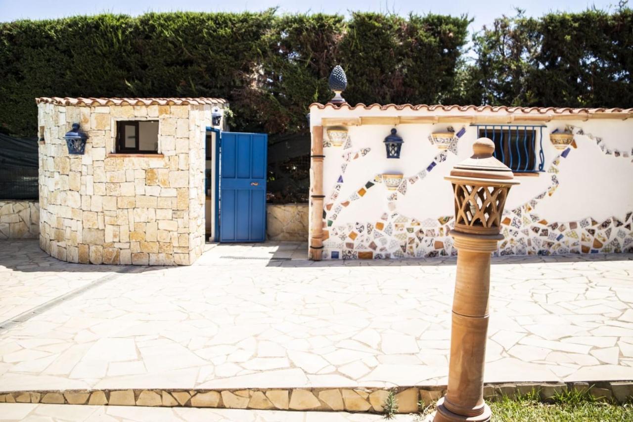 LUXURY VILLA WITH PRIVATE POOL AND PRIVATE GARDENS - Dimora Fanale Altavilla Milicia Exterior foto