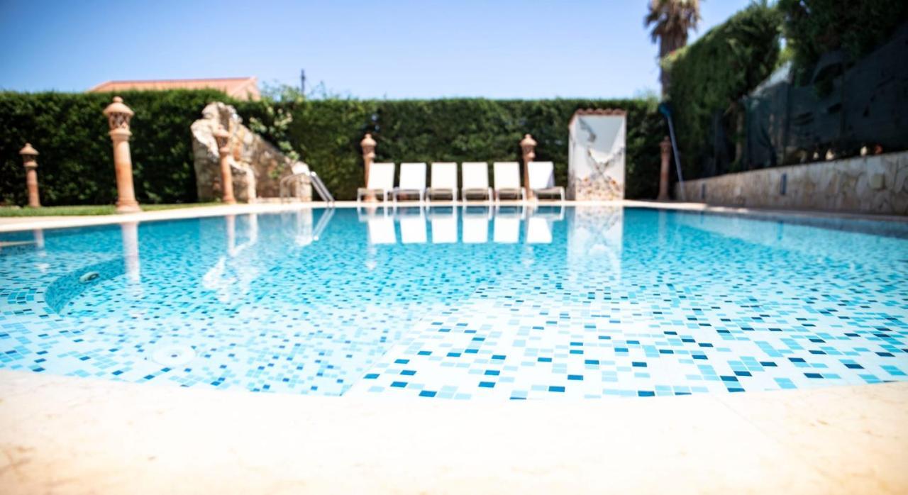 LUXURY VILLA WITH PRIVATE POOL AND PRIVATE GARDENS - Dimora Fanale Altavilla Milicia Exterior foto